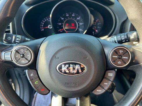 Used 2018 Kia Soul w/ Convenience Package FWD image 17