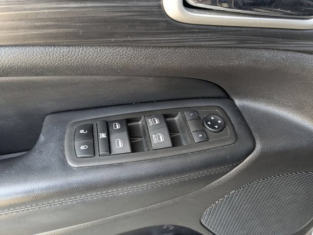 Used 2021 Jeep Grand Cherokee Laredo X AWD/4WD image 25