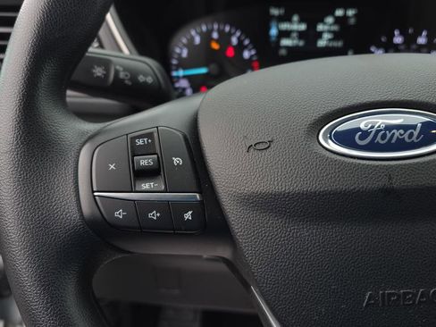 Used 2020 Ford Escape SE image 20