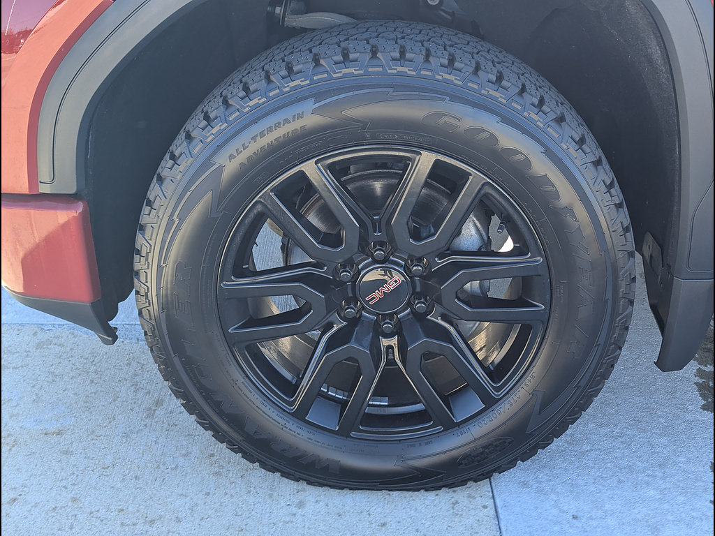 Used 2020 GMC Sierra 1500 Elevation w/ Elevation Value Package AWD/4WD image 16