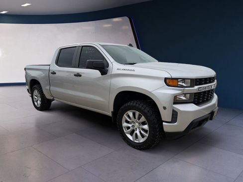 Used 2019 Chevrolet Silverado 1500 Custom w/ Custom Value Package image 7