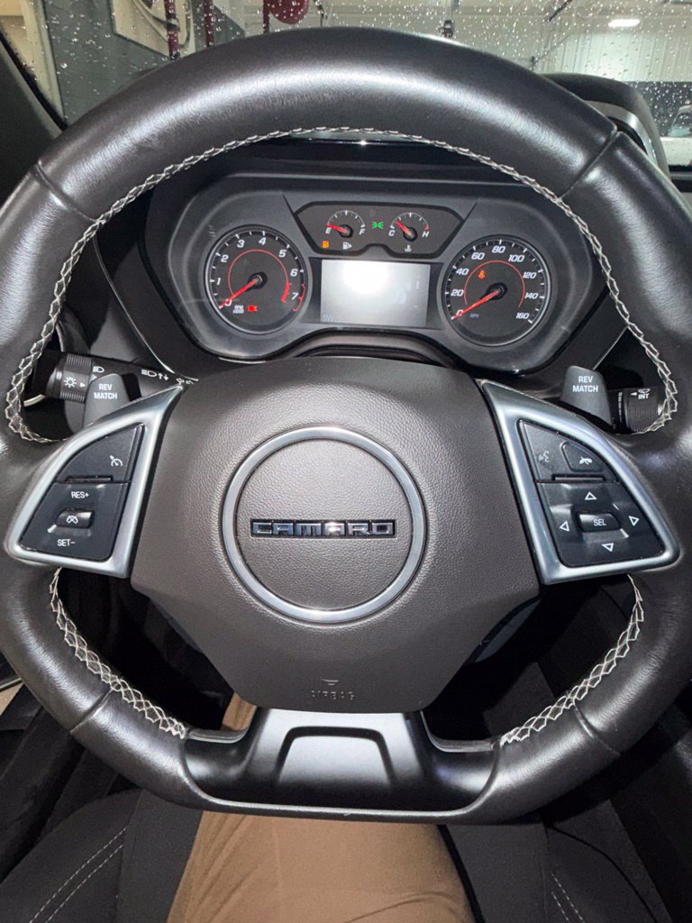 Used 2021 Chevrolet Camaro LT RWD image 9