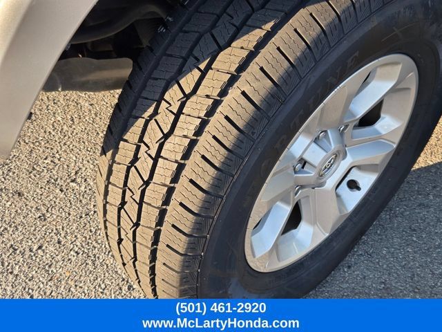 Used 2024 Toyota 4Runner SR5 AWD/4WD image 19