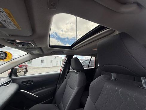 Certified 2023 Toyota Corolla Cross LE w/ Moonroof Package AWD/4WD image 8