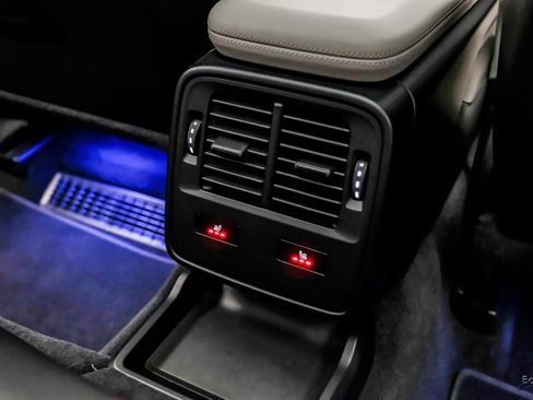 Used 2020 Porsche Taycan Turbo image 67