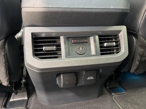 Used 2024 Ford F250 Lariat image 18