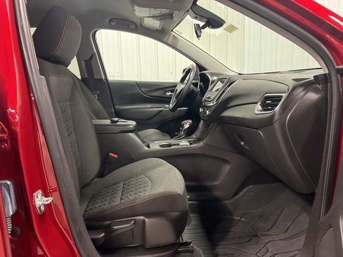 Certified 2024 Chevrolet Equinox LT w/ LPO, Floor Liner Package image 9