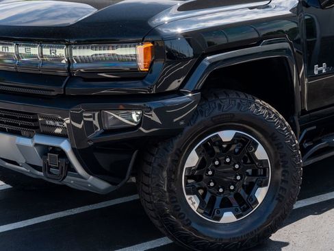 Used 2024 GMC Hummer EV 2X w/ Extreme Off-Road Package AWD/4WD image 3