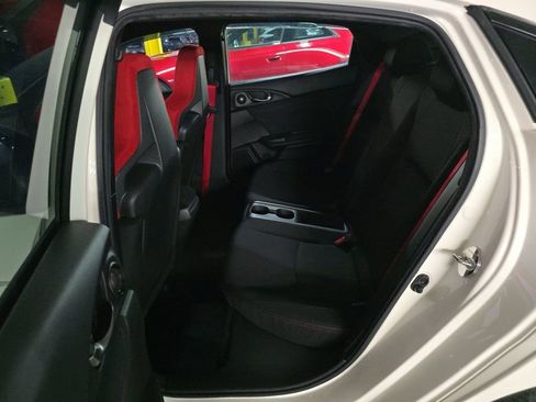 Used 2019 Honda Civic Type R image 16
