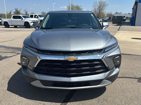 Used 2025 Chevrolet Blazer LT image 9