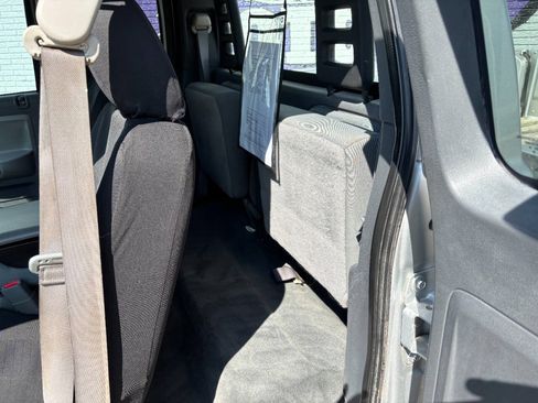 Used 2005 Dodge Dakota SLT AWD/4WD image 3