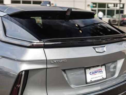 Used 2024 Cadillac Lyriq Tech AWD/4WD image 25