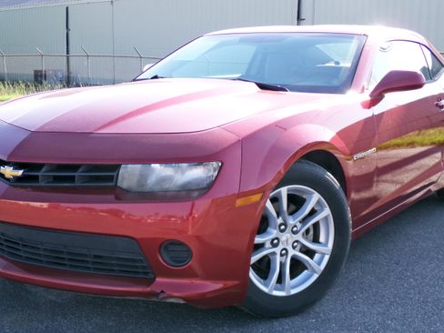 Used 2014 Chevrolet Camaro LS RWD image 1