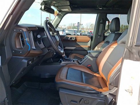 Used 2023 Ford Bronco Outer Banks image 13
