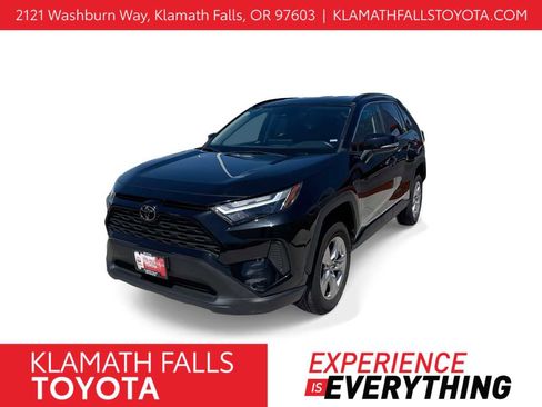 Used 2024 Toyota RAV4 XLE AWD/4WD image 1