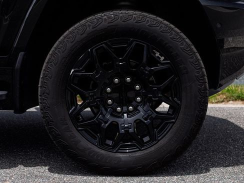 Used 2025 GMC Hummer EV 2X AWD/4WD image 43