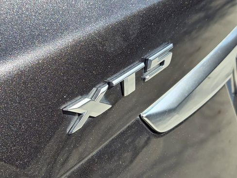 Used 2017 Cadillac XT5 Premium Luxury image 15