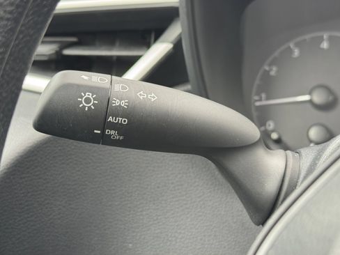 Used 2024 Toyota Corolla LE FWD image 17