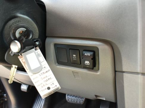 Used 2013 Toyota Sequoia SR5 AWD/4WD image 45