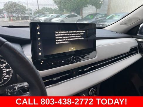 Used 2025 Mitsubishi Outlander SE AWD/4WD image 22