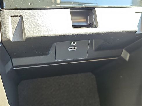 New 2026 Mitsubishi Outlander SE image 18