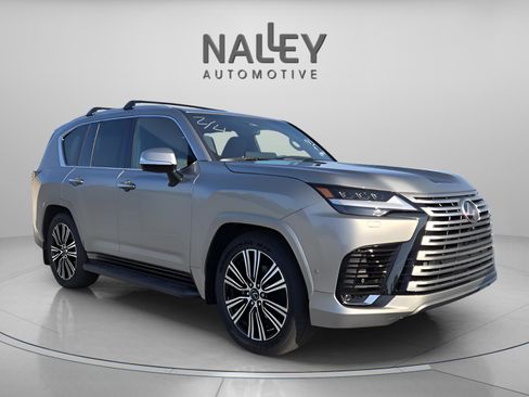 New 2026 Lexus LX 700h Luxury image 6