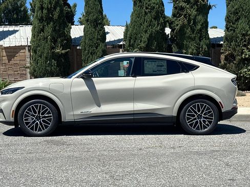 New 2026 Ford Mustang Mach-E Premium RWD image 7