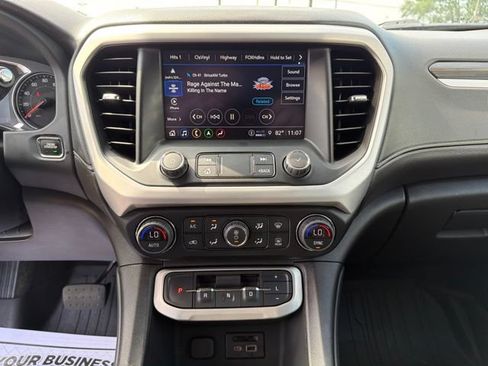 Certified 2023 GMC Acadia SLT w/ Elevation Edition AWD/4WD image 17