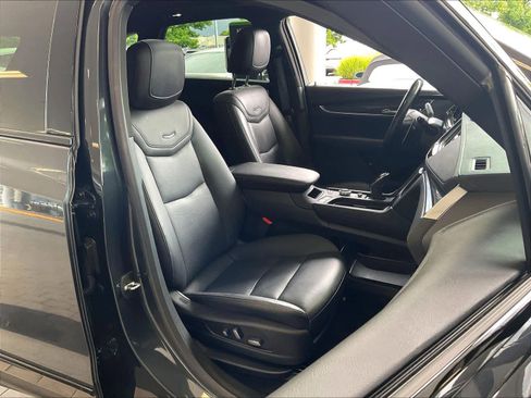 Used 2021 Cadillac XT5 Sportv w/ LPO, ONYX Package AWD/4WD image 9