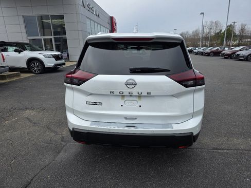 New 2026 Nissan Rogue SV w/ SV Premium Package image 4