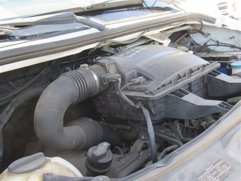 Used 2012 Mercedes-Benz Sprinter 2500 image 30