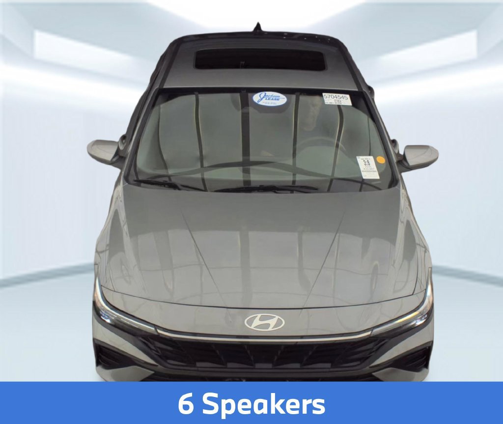 Used 2025 Hyundai Elantra SEL w/ Cargo Package FWD image 14