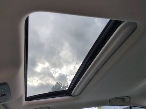 Used 2024 Nissan Altima 2.5 SR w/ SR Premium Package image 20