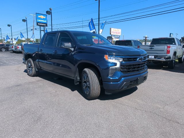Used 2023 Chevrolet Silverado 1500 RST w/ Z71 Off-Road Package AWD/4WD image 5