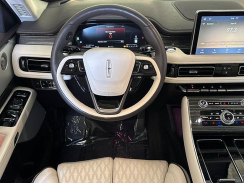 Certified 2023 Lincoln Aviator Black Label AWD/4WD image 14
