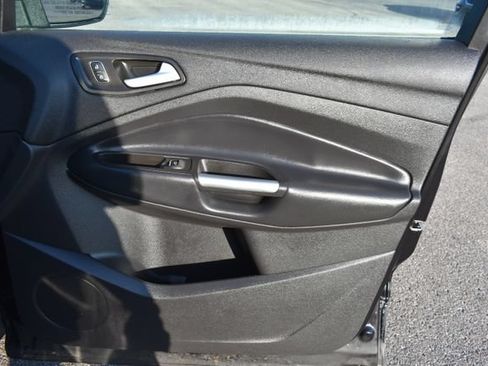 Used 2019 Ford Escape SEL AWD/4WD image 44