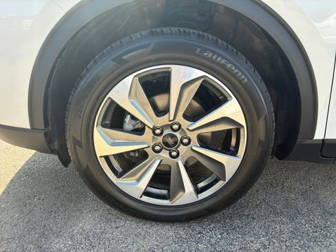 Used 2023 Ford Escape Platinum AWD/4WD image 19
