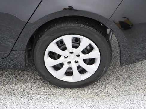 Used 2023 Toyota Corolla LE image 10