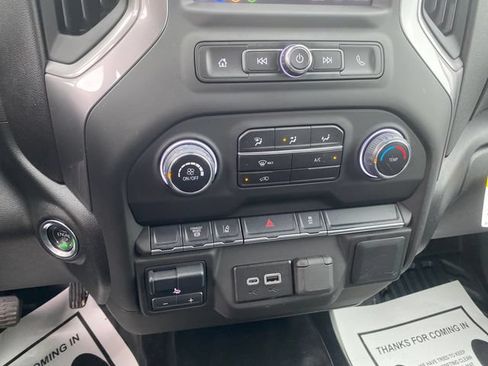 Used 2025 Chevrolet Silverado 2500 W/T AWD/4WD image 19