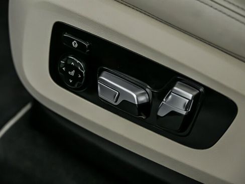 Used 2021 BMW ALPINA XB7 image 26