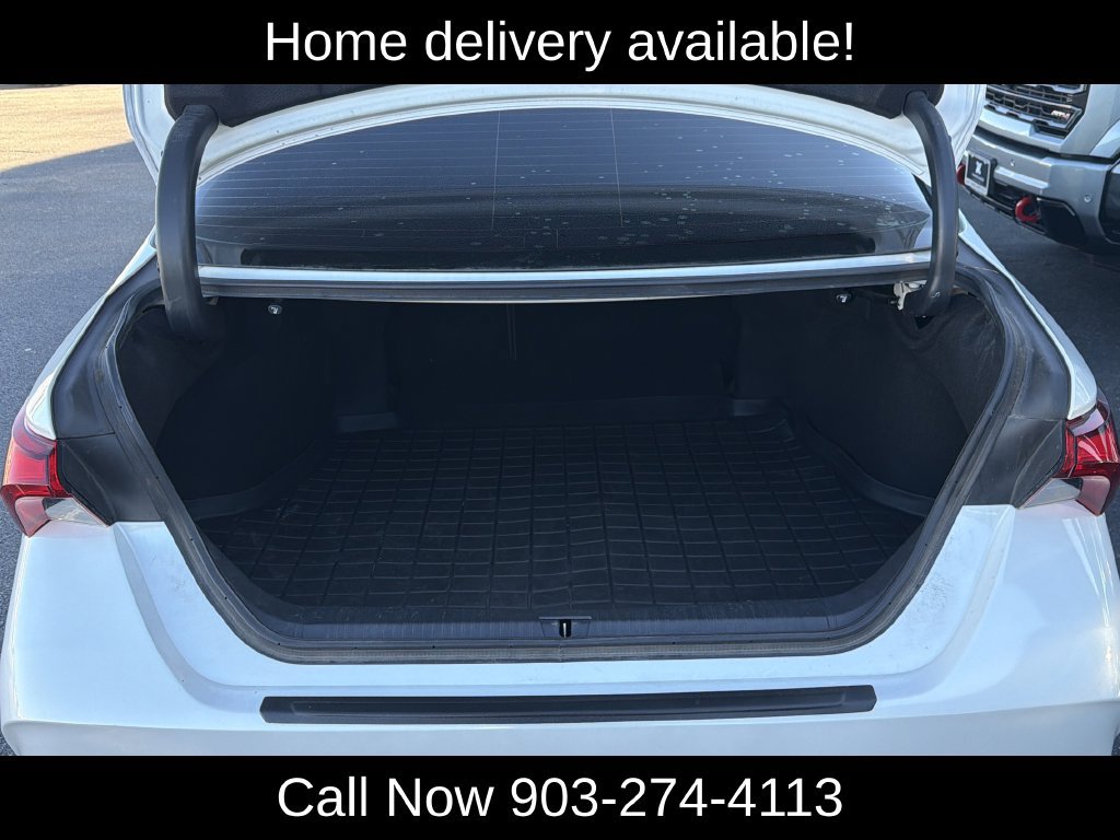 Used 2020 Toyota Avalon XLE w/ Moonroof Package FWD image 12