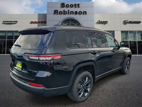 New 2025 Jeep Grand Cherokee L Limited image 4