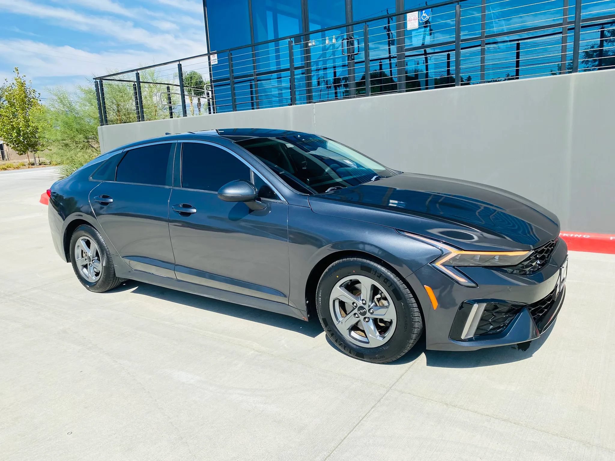 Used 2022 Kia K5 LXS FWD image 11