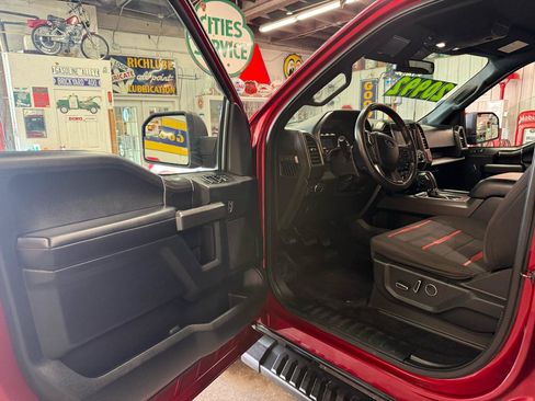 Used 2017 Ford F150 XLT w/ Equipment Group 302A Luxury AWD/4WD image 11