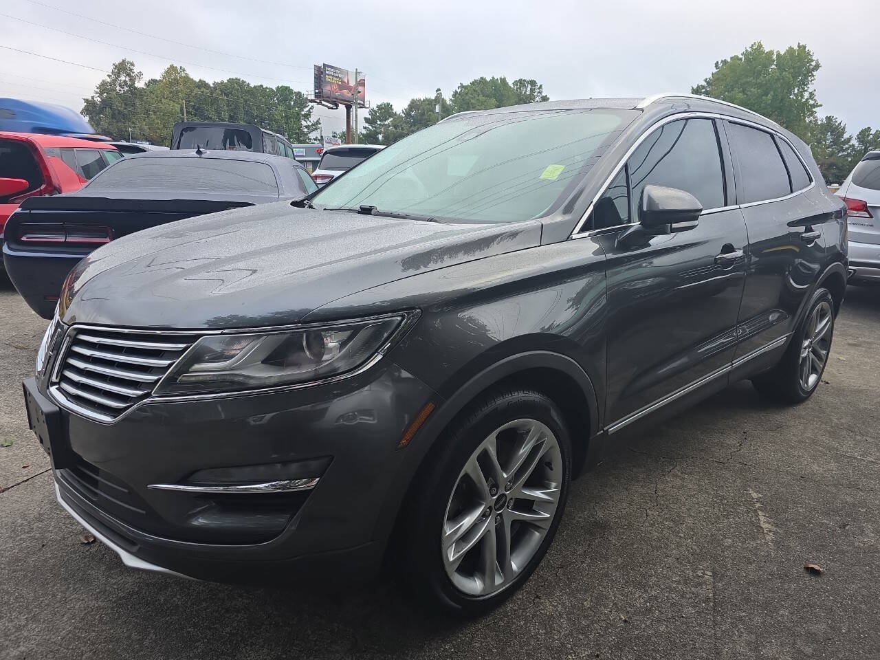 Used 2017 Lincoln MKC Reserve w/ Lincoln MKC Climate Package AWD/4WD image 2