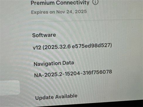 Used 2022 Tesla Model 3 Long Range image 29