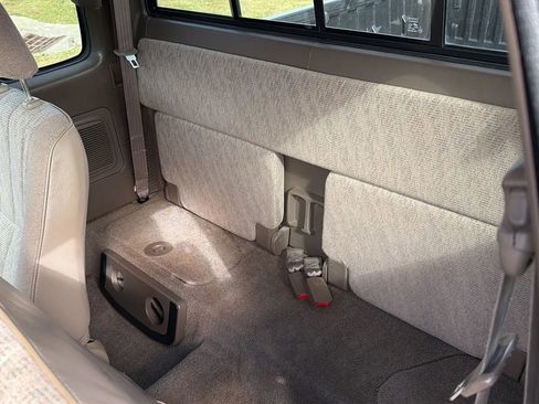 Used 1999 Toyota Tacoma 2WD Xtracab image 10