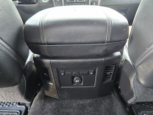 Used 2016 RAM 2500 Limited AWD/4WD image 11