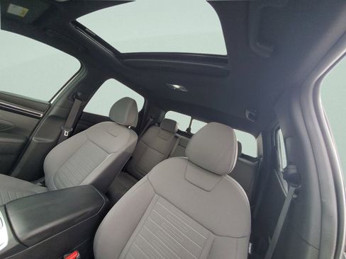 Used 2023 Hyundai Santa Cruz SEL Premium AWD/4WD image 17