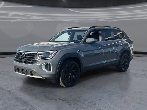 New 2026 Volkswagen Atlas SE FWD image 1